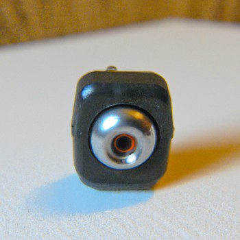 Quelles sont les restrictions en matière d'enregistrement audio avec une mini caméra espion ?